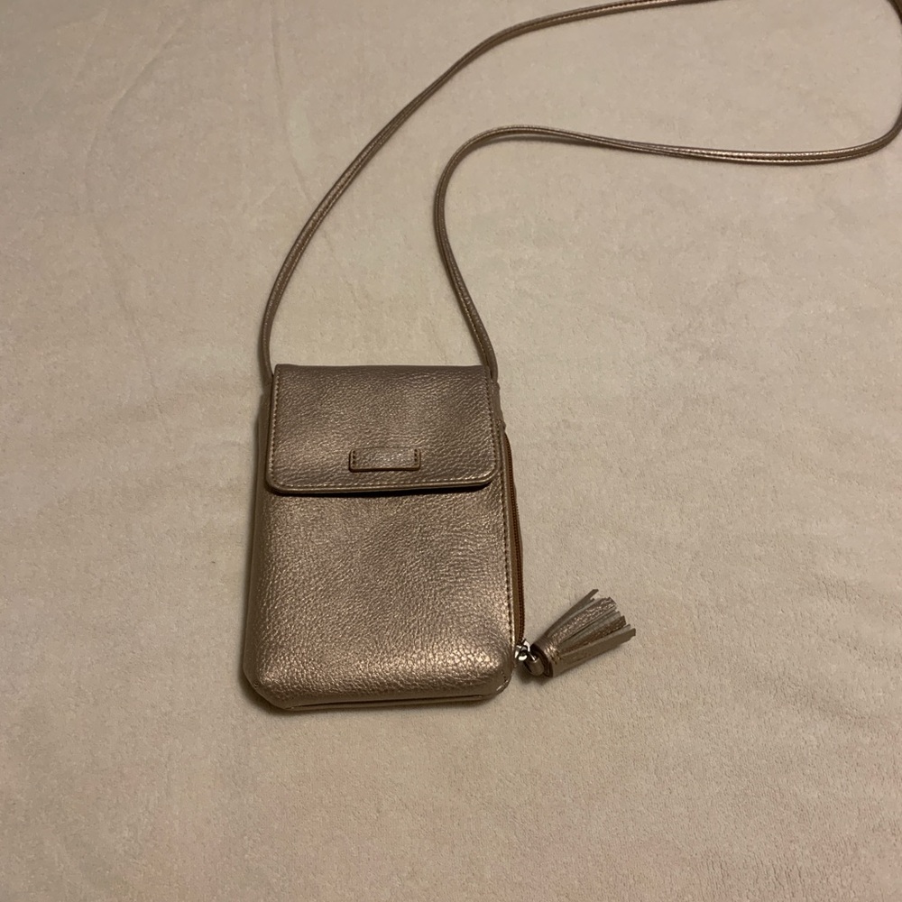 Cross body cell phone purse